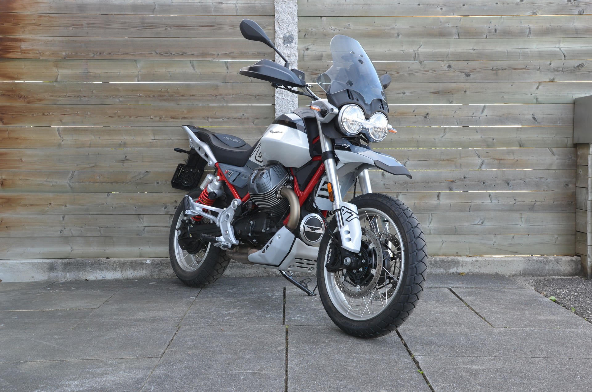 MOTO GUZZI V85 TT E5+-image-3