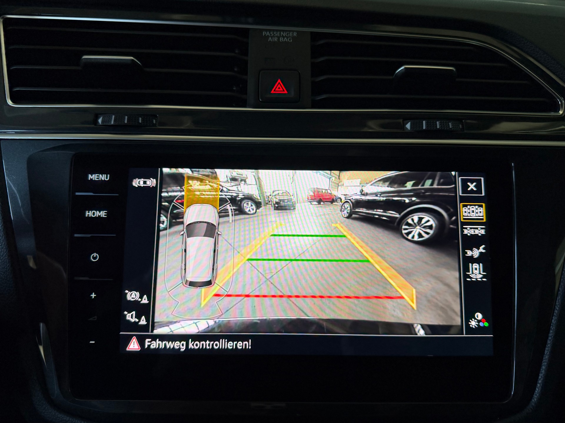 VW Tiguan 2.0TSI R 4Motion DSG "Black Style Design-Paket"-image-6