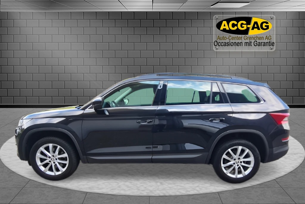 SKODA Kodiaq 2.0 TDI SCR Style 4x4 DSG ** 7-Plätzer ** Gr-Navi ** RF-Kamera ** Sitzheizung ** Totwinkel-Assist ** Panorama-Glasdach **-showroom-element-3