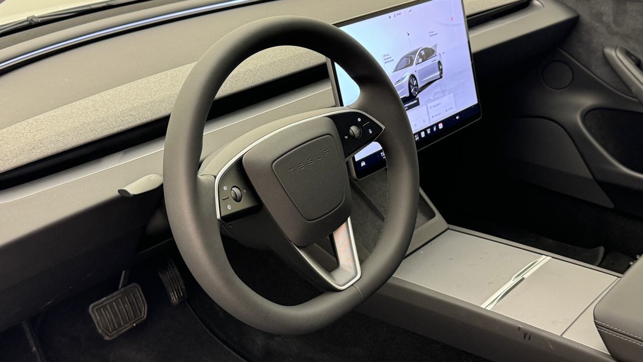 TESLA Model 3 Long Range Dual Motor AWD-image-6