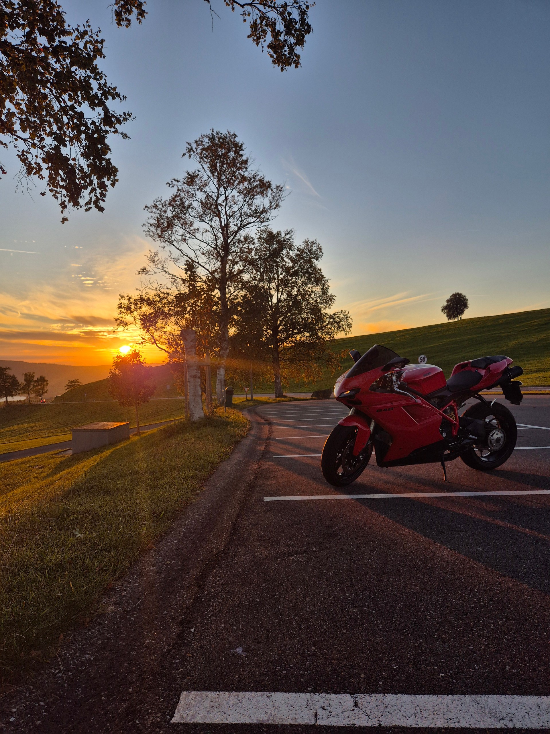 DUCATI 848 Superbike-image-2