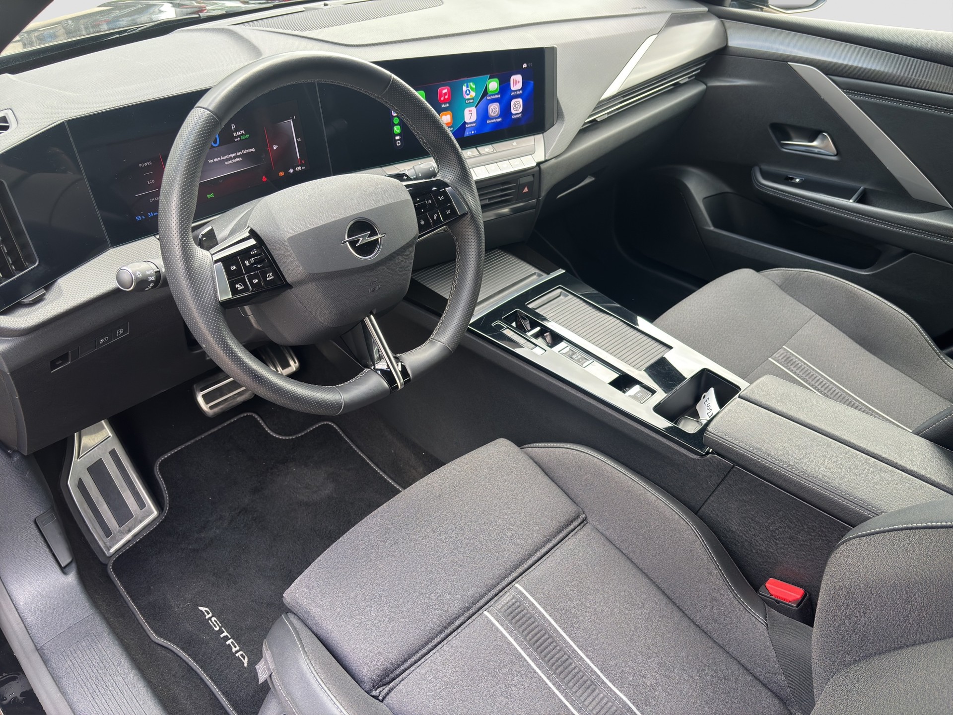 OPEL Astra Sports Tourer 1.6 PHEV Turbo GS A-image-10