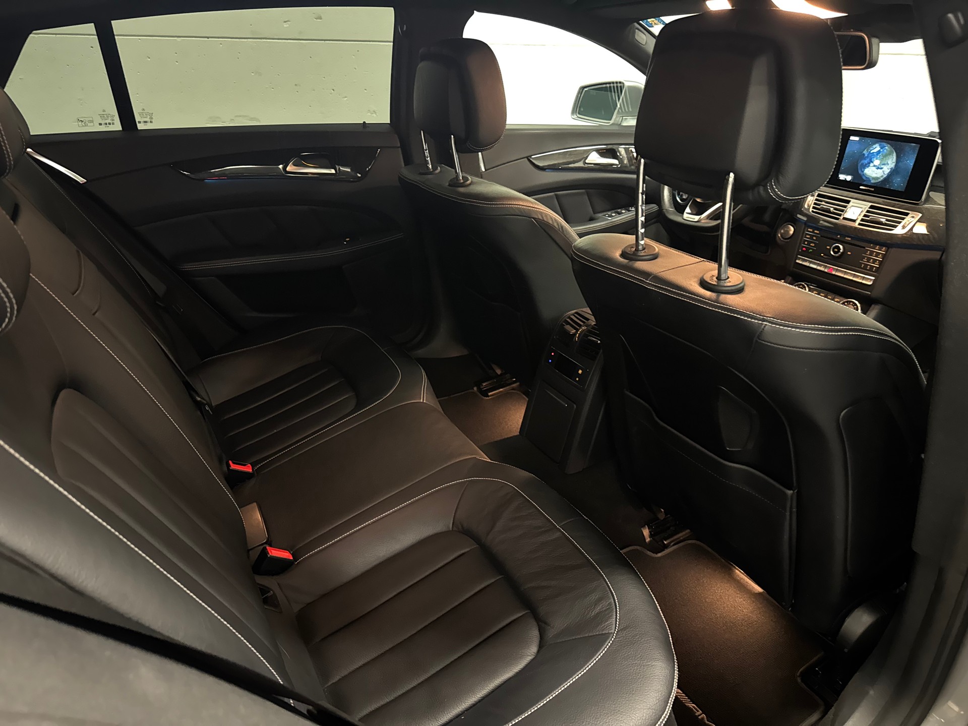 MERCEDES-BENZ CLS Shooting Brake 400 4Matic 7G-Tronic AMG Line-image-21