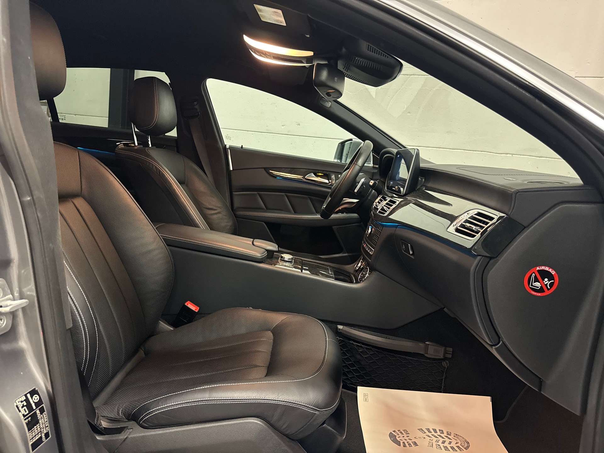 MERCEDES-BENZ CLS Shooting Brake 400 4Matic 7G-Tronic AMG Line-image-20