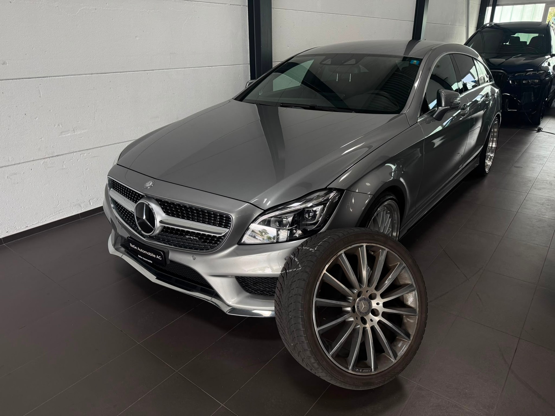 MERCEDES-BENZ CLS Shooting Brake 400 4Matic 7G-Tronic AMG Line-image-29
