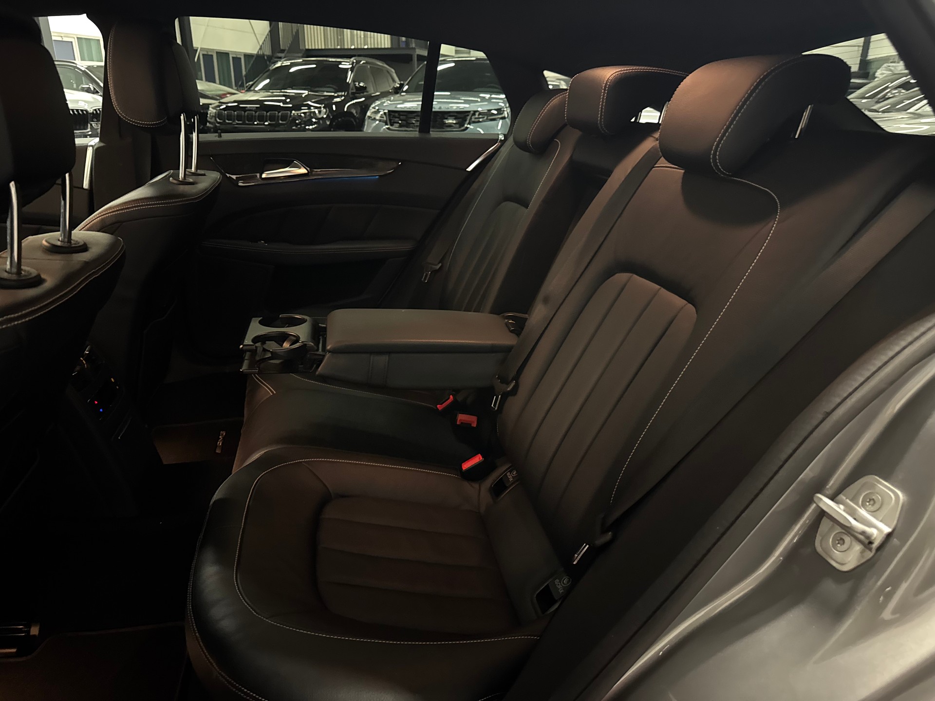 MERCEDES-BENZ CLS Shooting Brake 400 4Matic 7G-Tronic AMG Line-image-22
