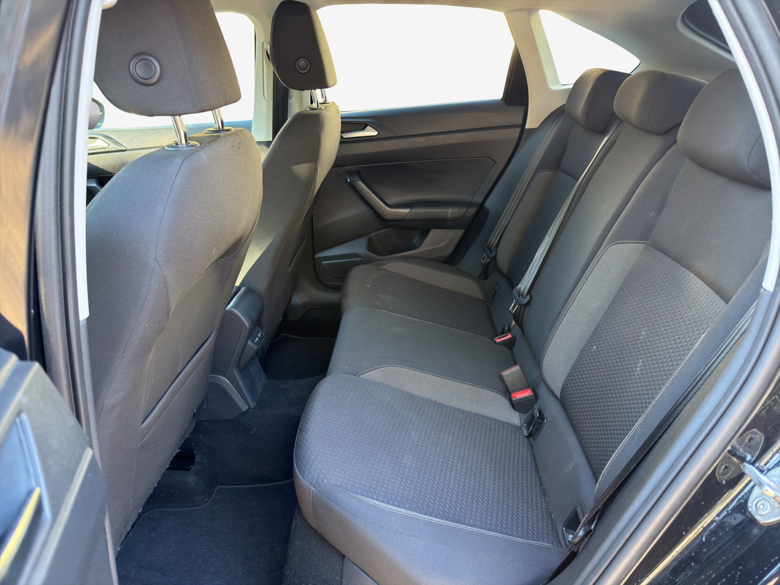 VW Taigo 1.0 TSI Life DSG-image-11
