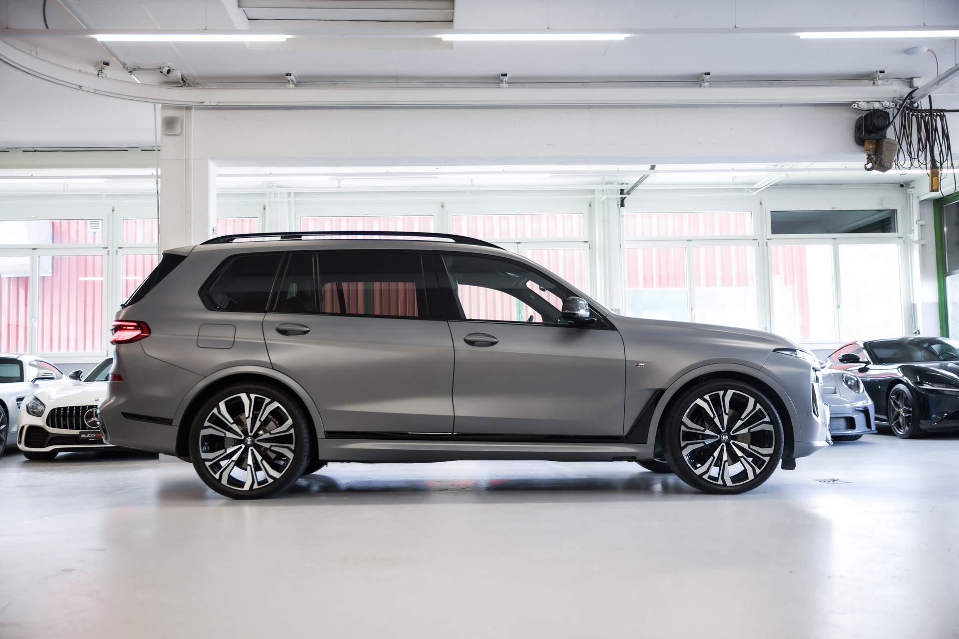 BMW X7 xDrive 48V 40d M Sport Pro Steptronic-showroom-element-3