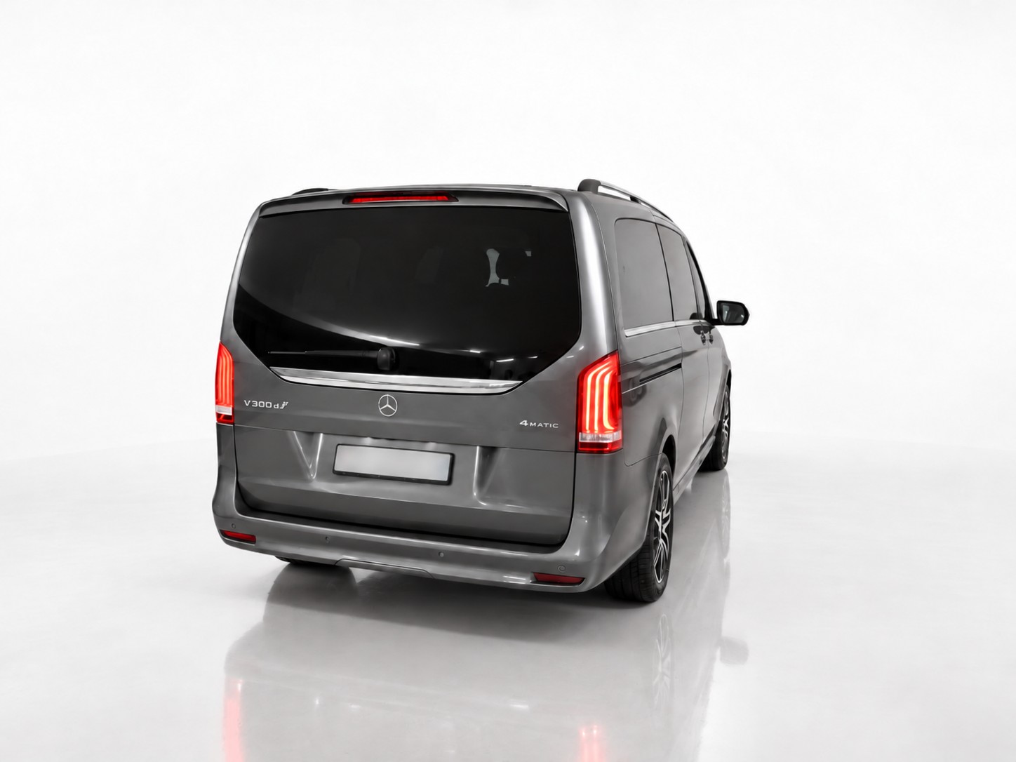 MERCEDES-BENZ V 300 d Swiss Ed. lang-image-1