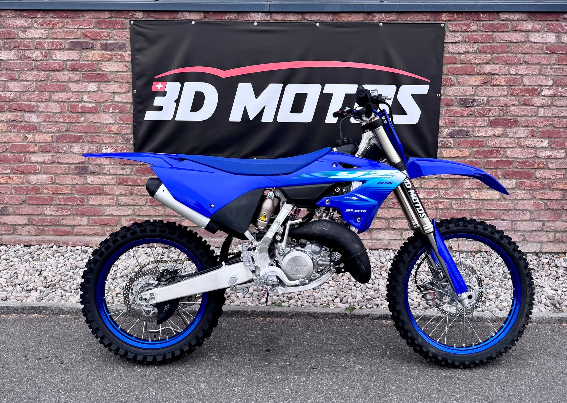 YAMAHA YZ250F-image-2
