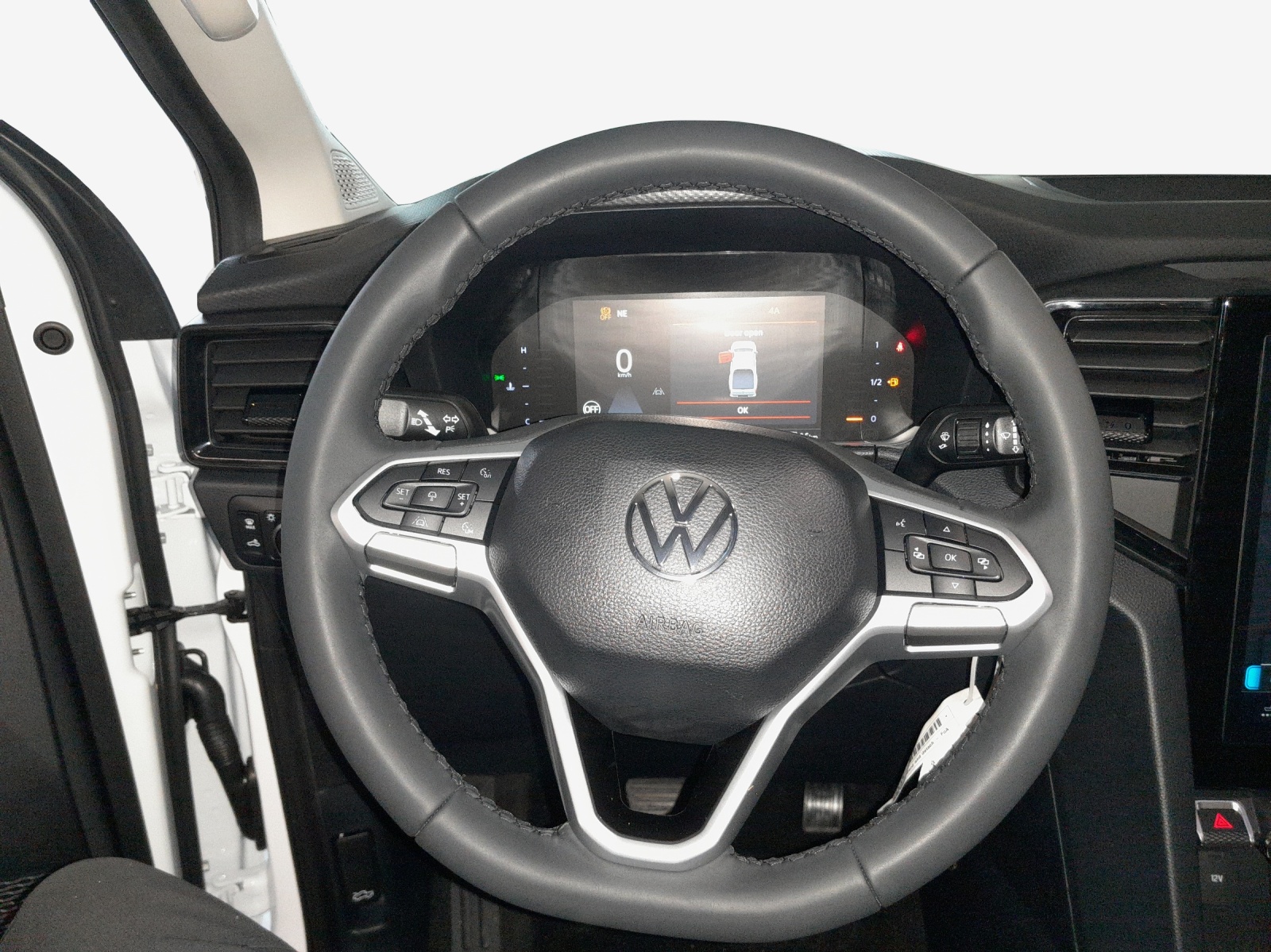 VW Amarok 2.0TDI Life-image-9