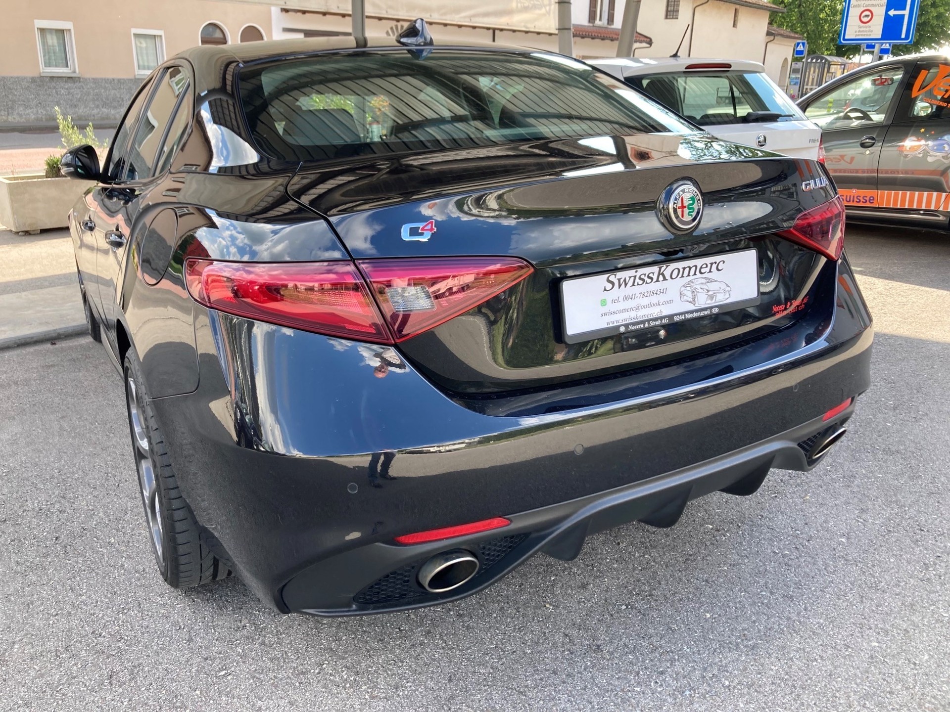 ALFA ROMEO Giulia 2.2 JTDM Veloce Q4 Automatic-image-1