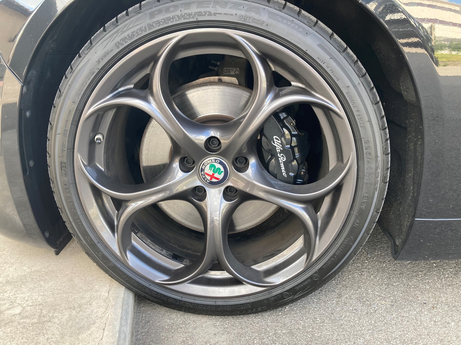 ALFA ROMEO Giulia 2.2 JTDM Veloce Q4 Automatic-image-3