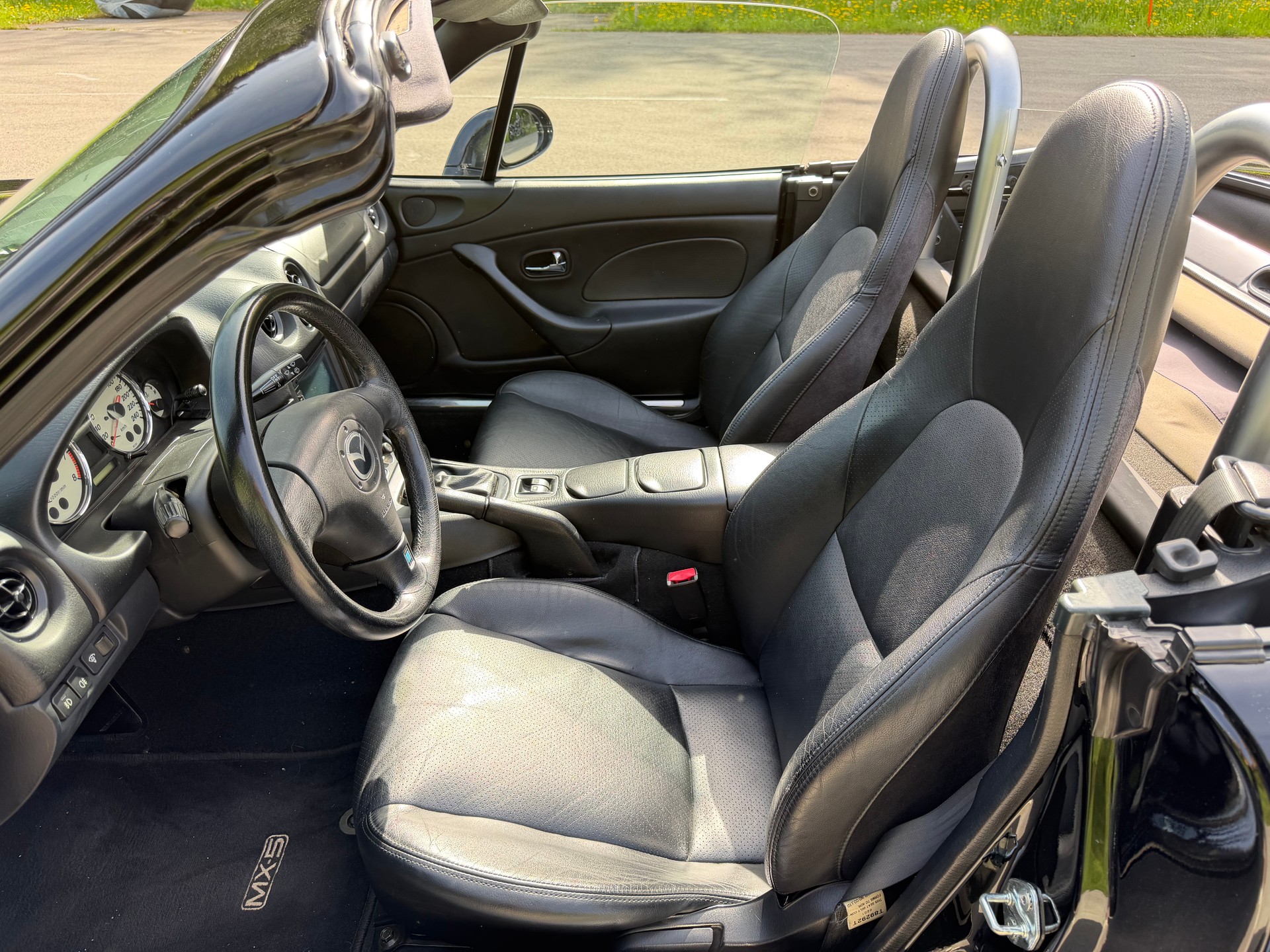 MAZDA 1.8 GT Youngster-image-14