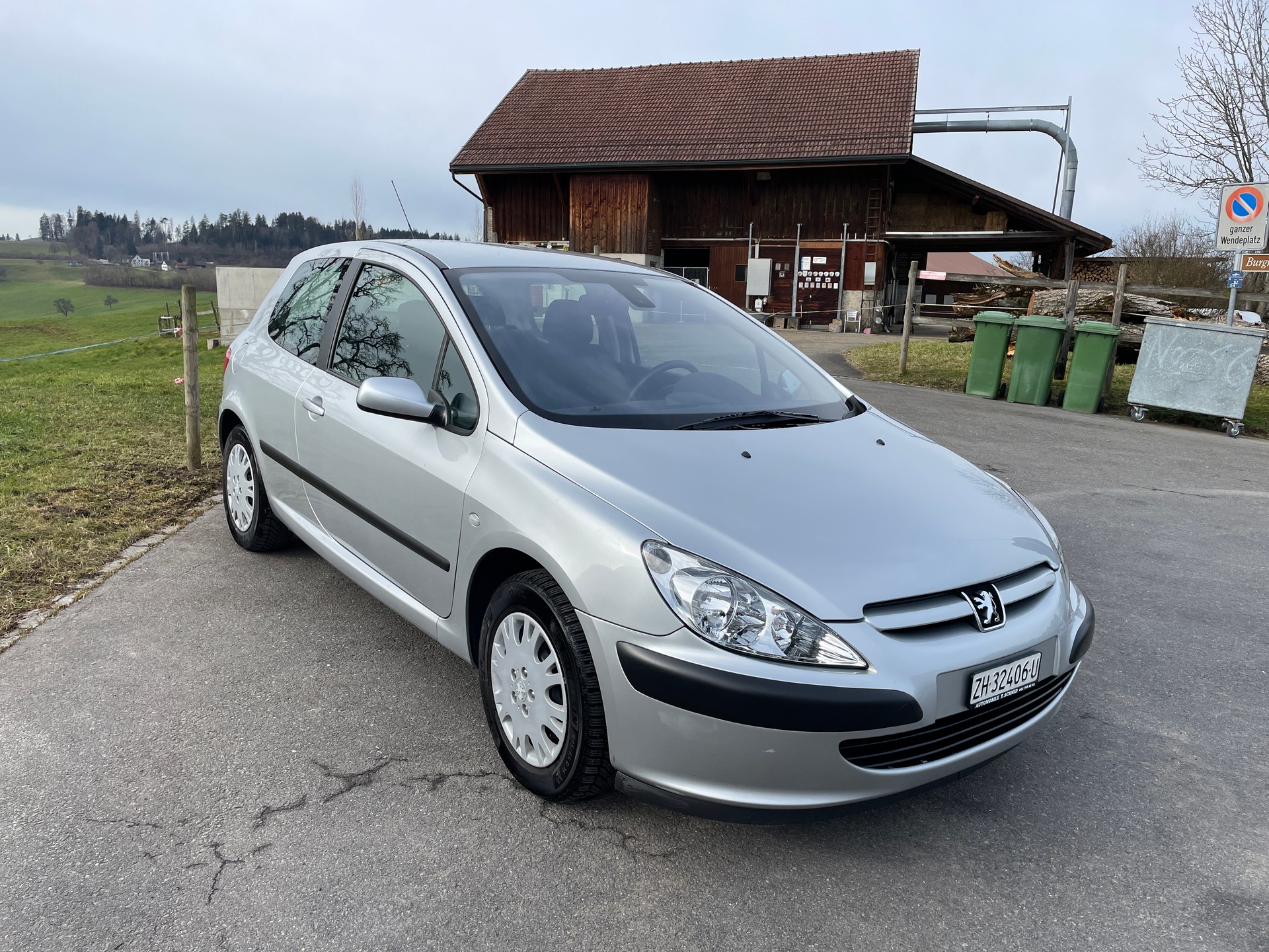 PEUGEOT 307 2.0 16V XS-image-1