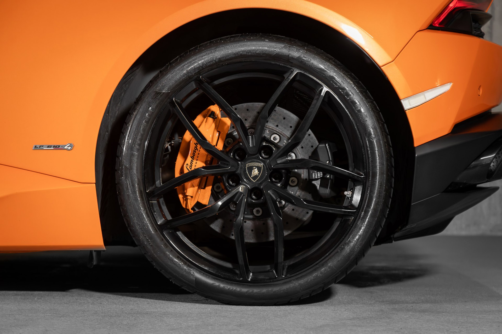 LAMBORGHINI Huracan LP610-4 Spyder DCT-image-8