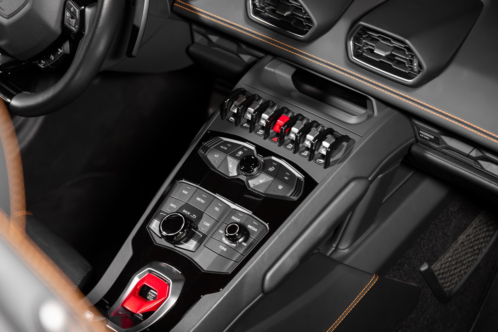 LAMBORGHINI Huracan LP610-4 Spyder DCT-image-17