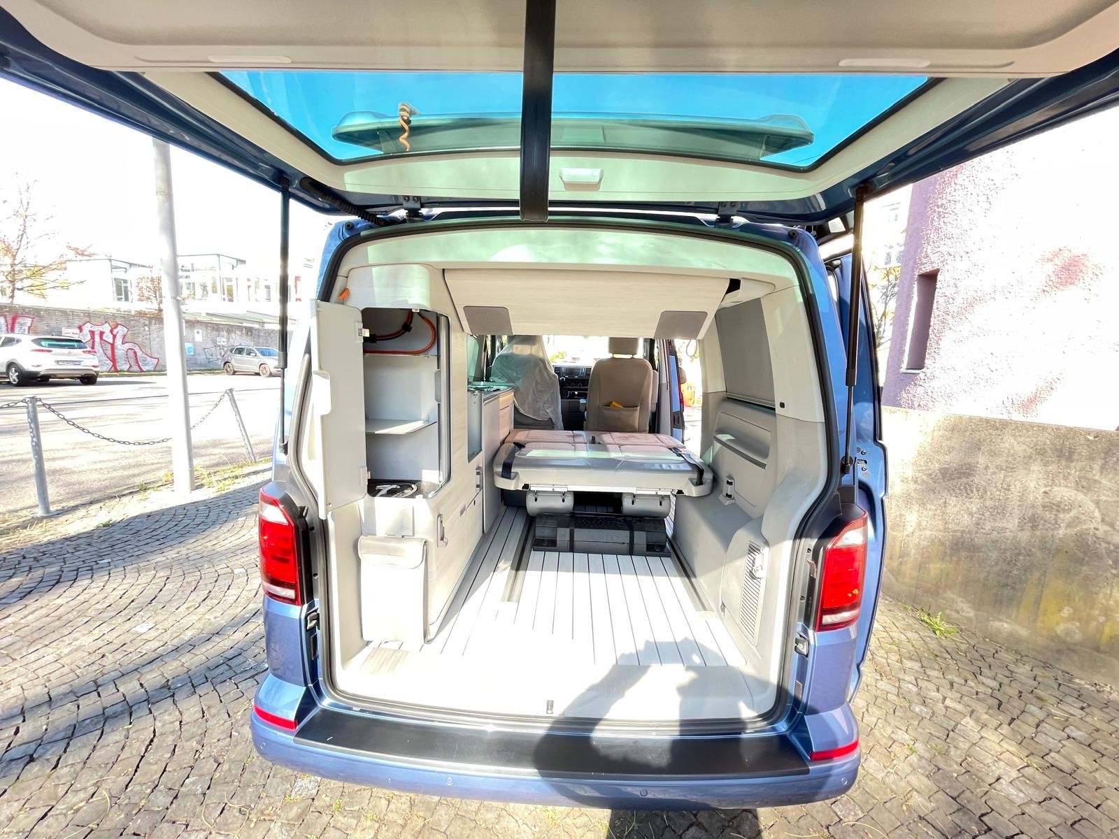 VW T6 Multivan 2.0 TDI Family 4Motion-image-4