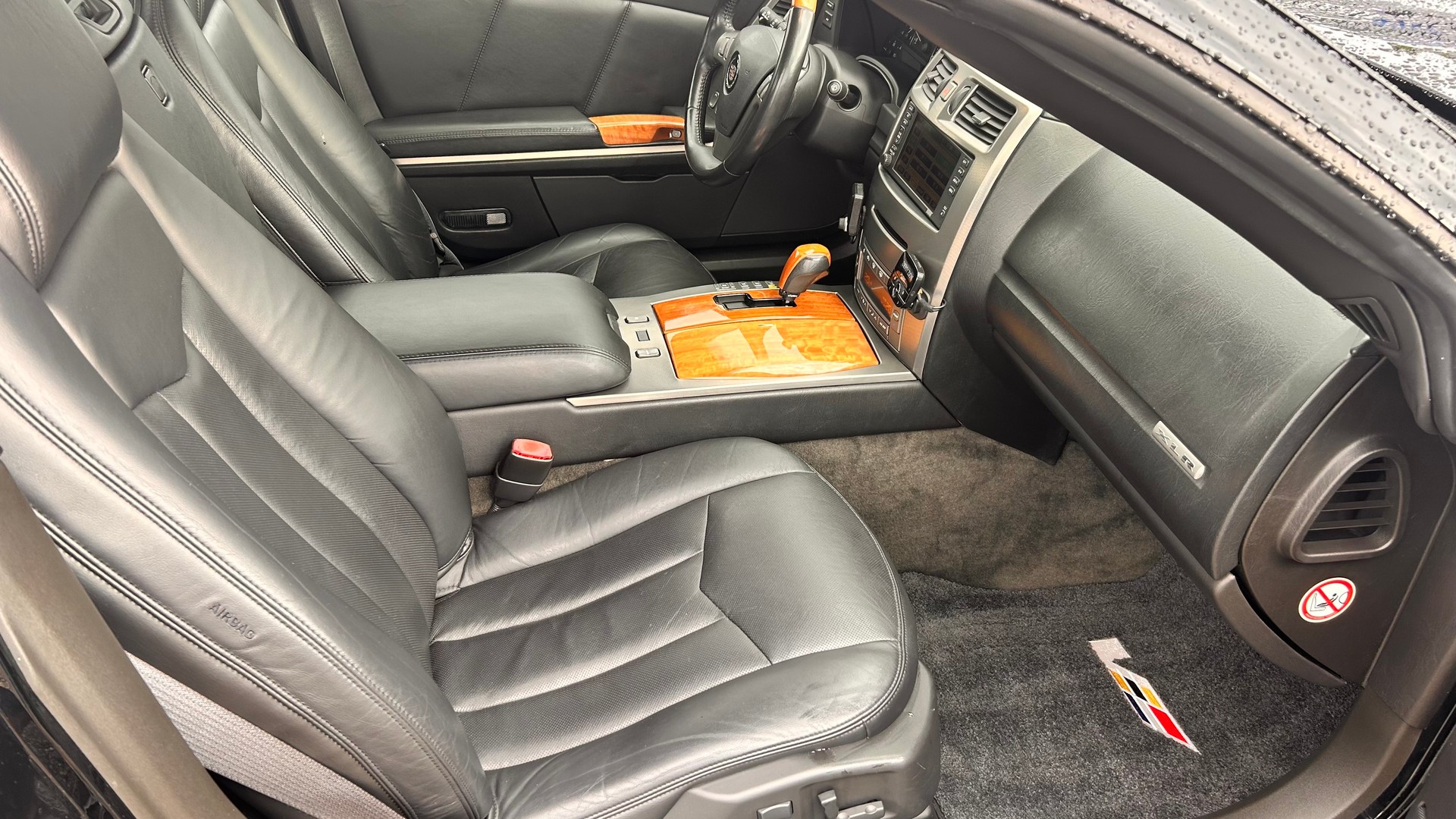 CADILLAC XLR 4.6 32V-image-27