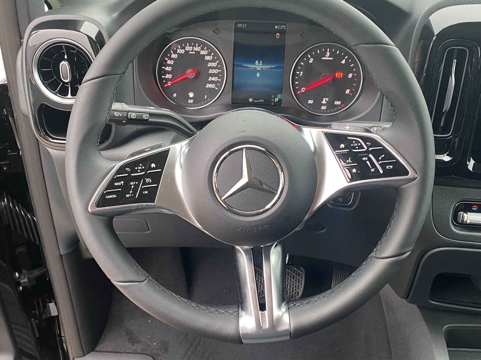 MERCEDES-BENZ Vito 116 CDI Lang Tourer 9G-Tronic 4M Select-image-6