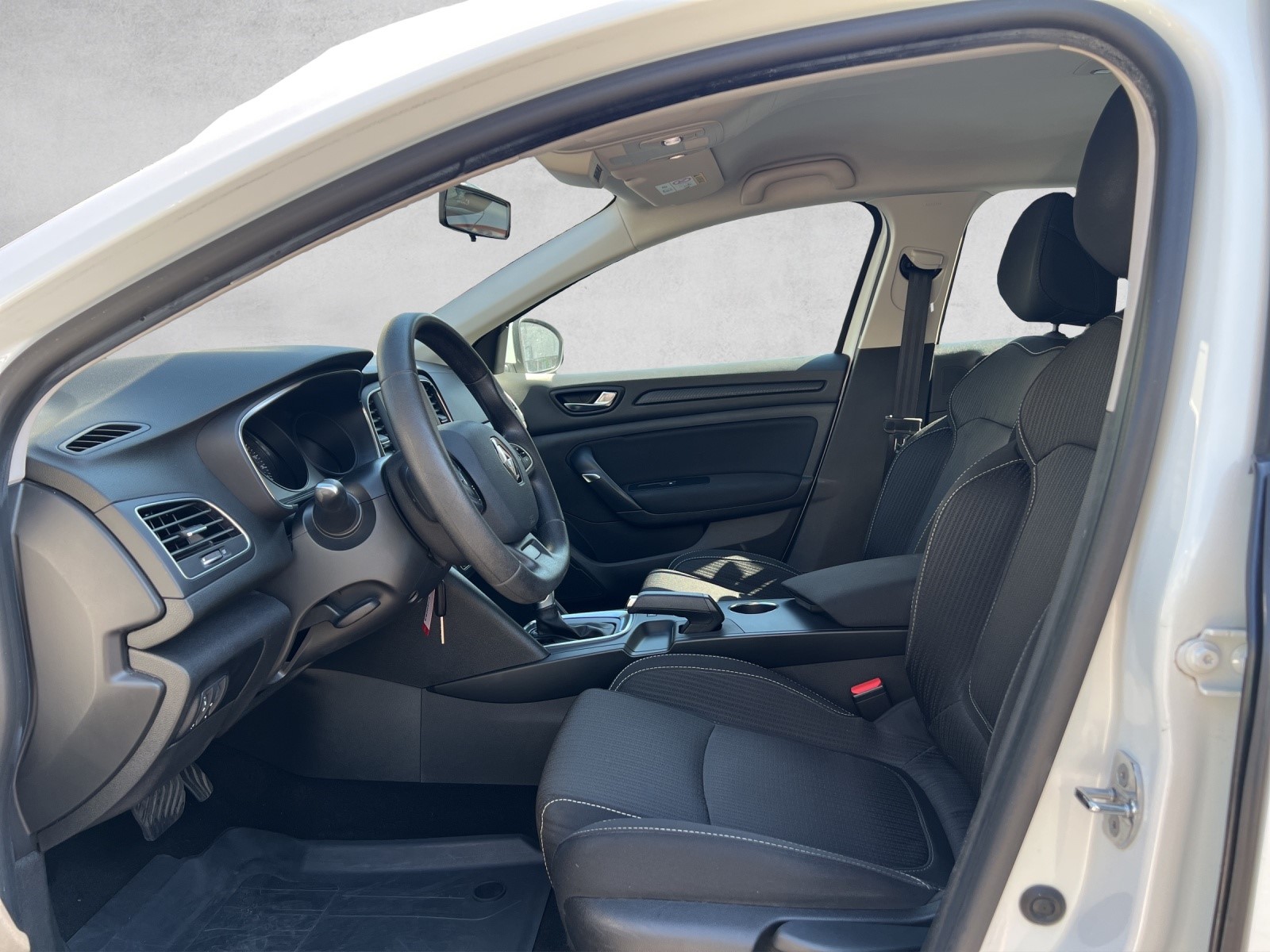 RENAULT Mégane Grandtour 1.5 dCi Business EDC-image-8