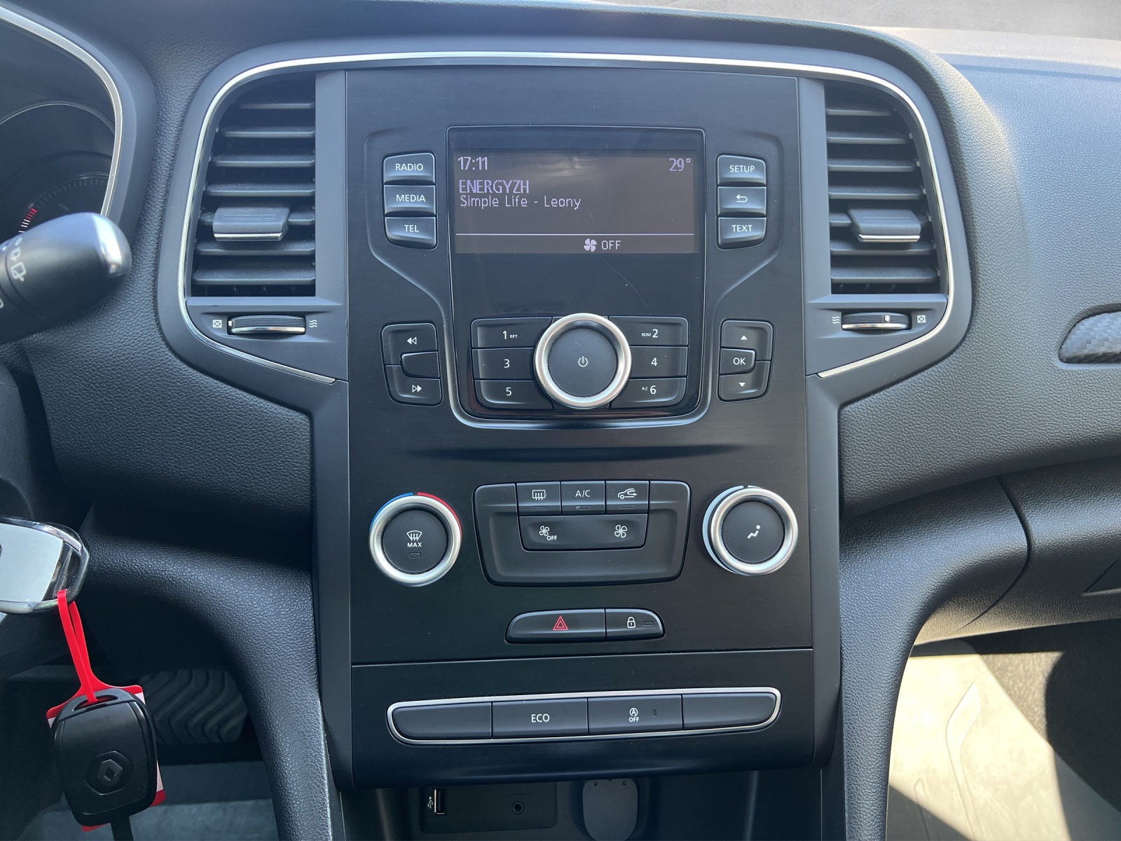 RENAULT Mégane Grandtour 1.5 dCi Business EDC-image-12