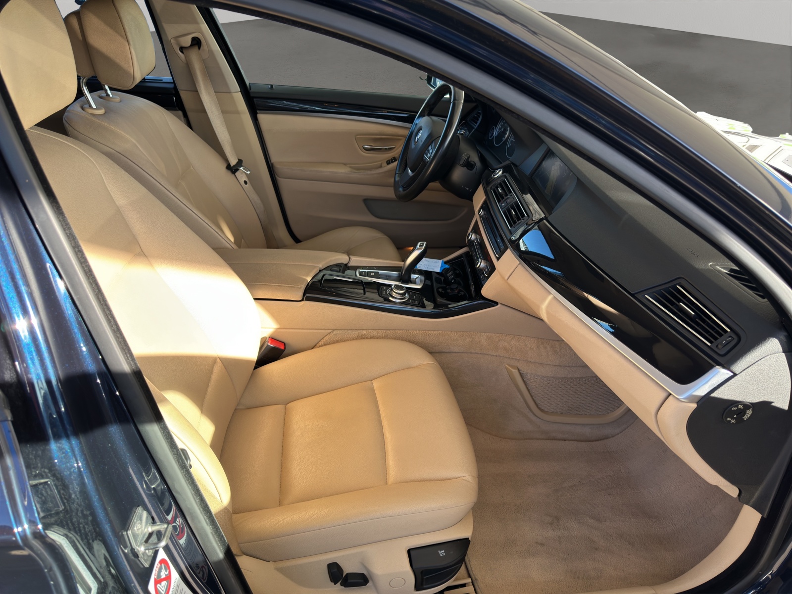 BMW 525d Touring Steptronic-image-10
