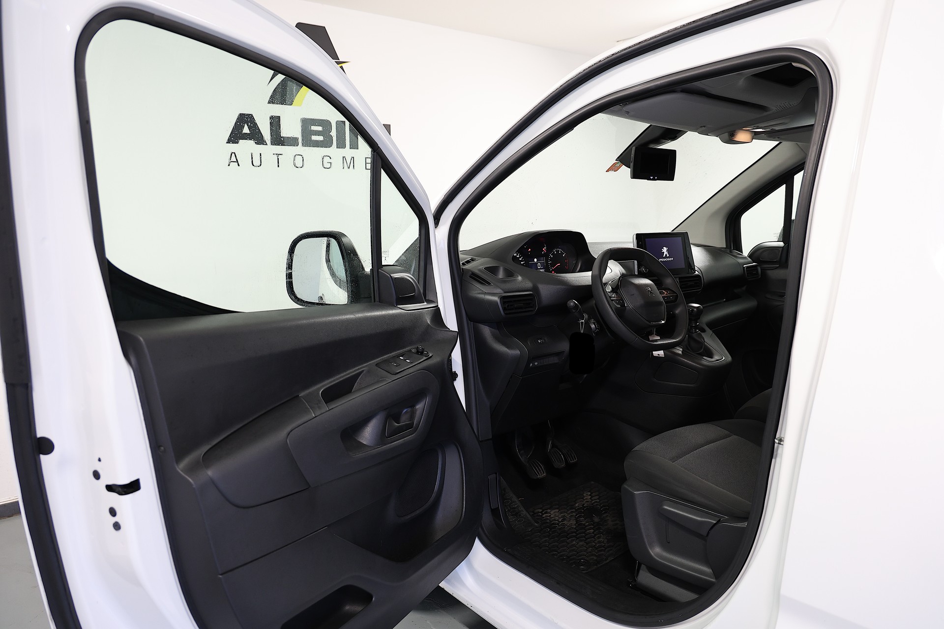 PEUGEOT Partner 1.5 Blue HDi s/s Asphalt 1000kg-image-4