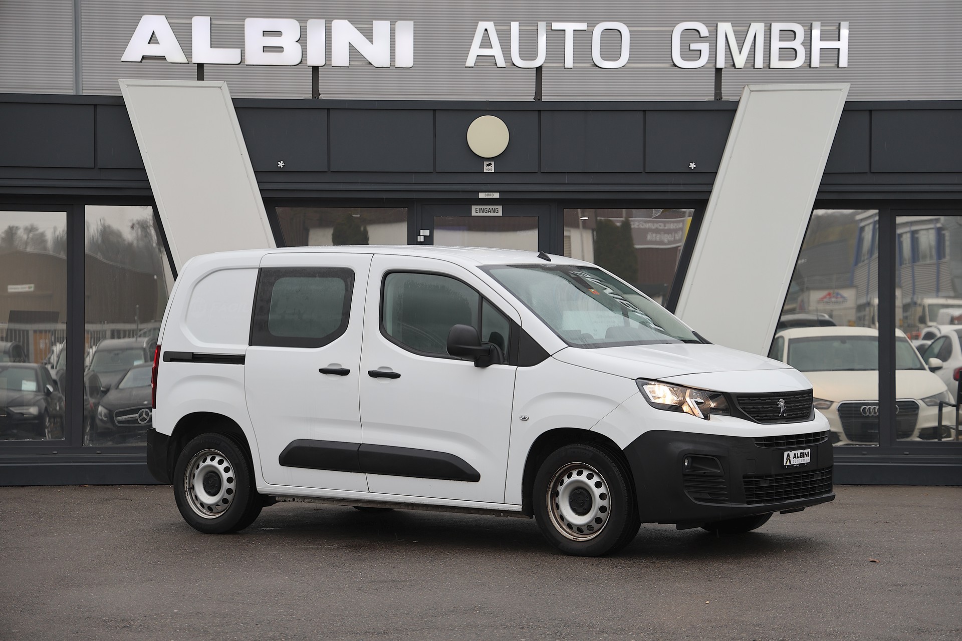 PEUGEOT Partner 1.5 Blue HDi s/s Asphalt 1000kg-showroom-element-1