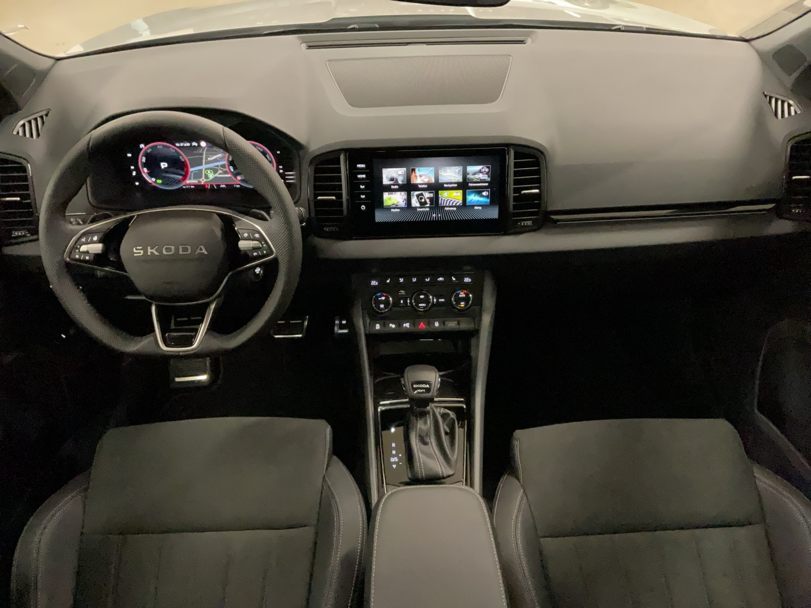 SKODA Karoq 2.0 TSI SportLine 4x4 DSG-image-7