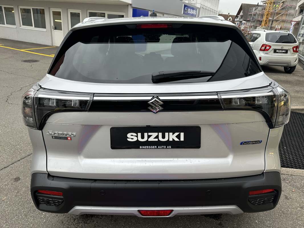 SUZUKI S-Cross 1.5 Piz Sulai Top Hybrid 4x4-image-4