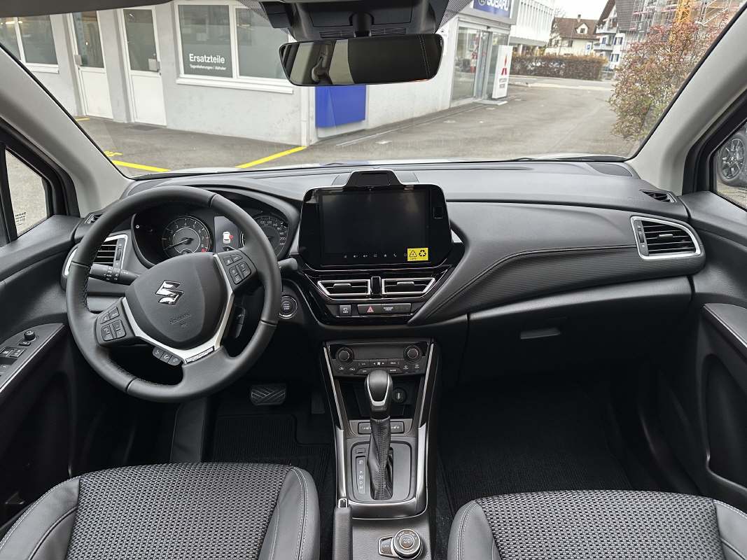 SUZUKI S-Cross 1.5 Piz Sulai Top Hybrid 4x4-image-7
