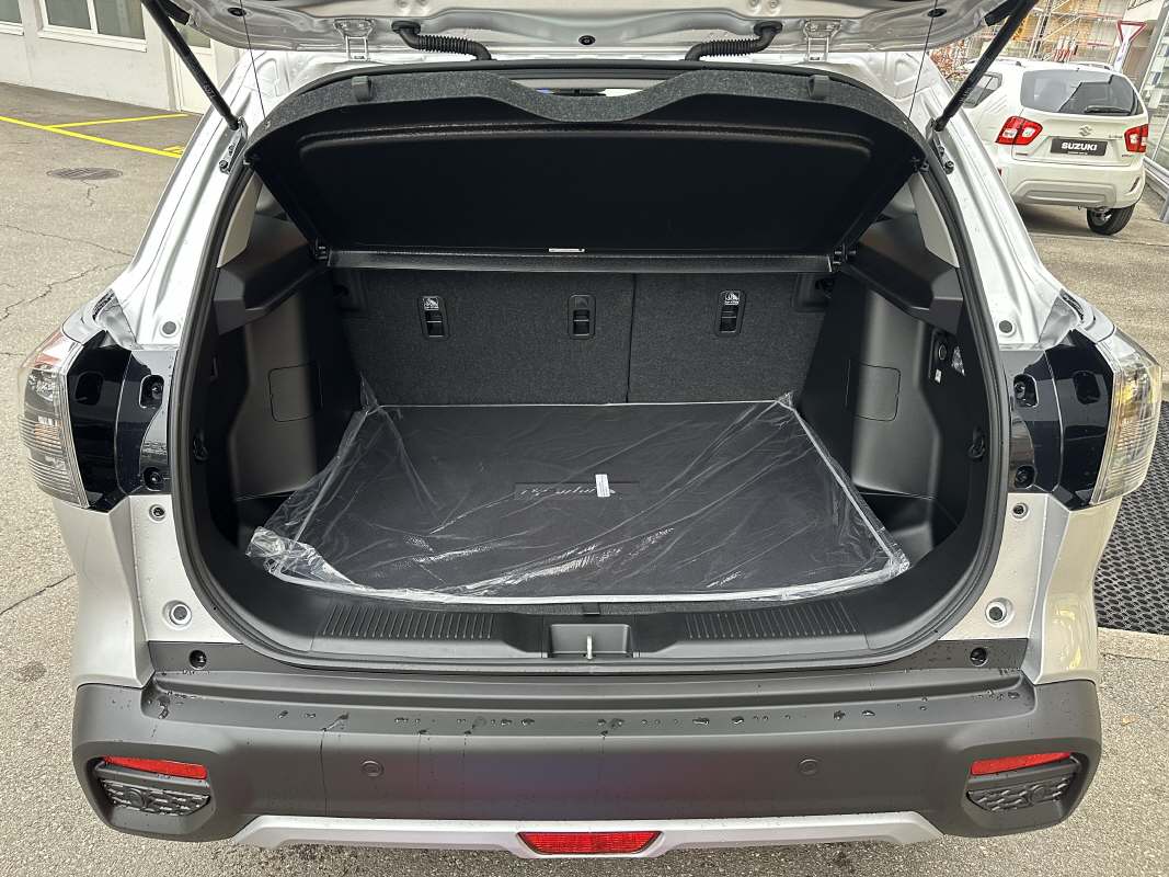 SUZUKI S-Cross 1.5 Piz Sulai Top Hybrid 4x4-image-5