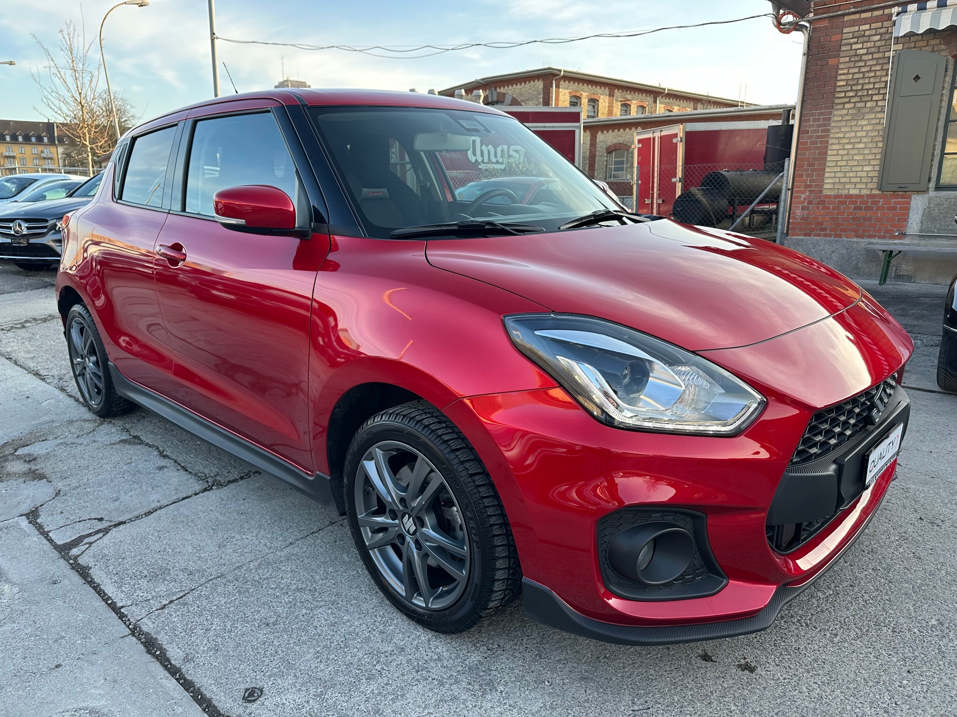 SUZUKI Swift Sport 1.4i 16V Compact Top-showroom-element-2
