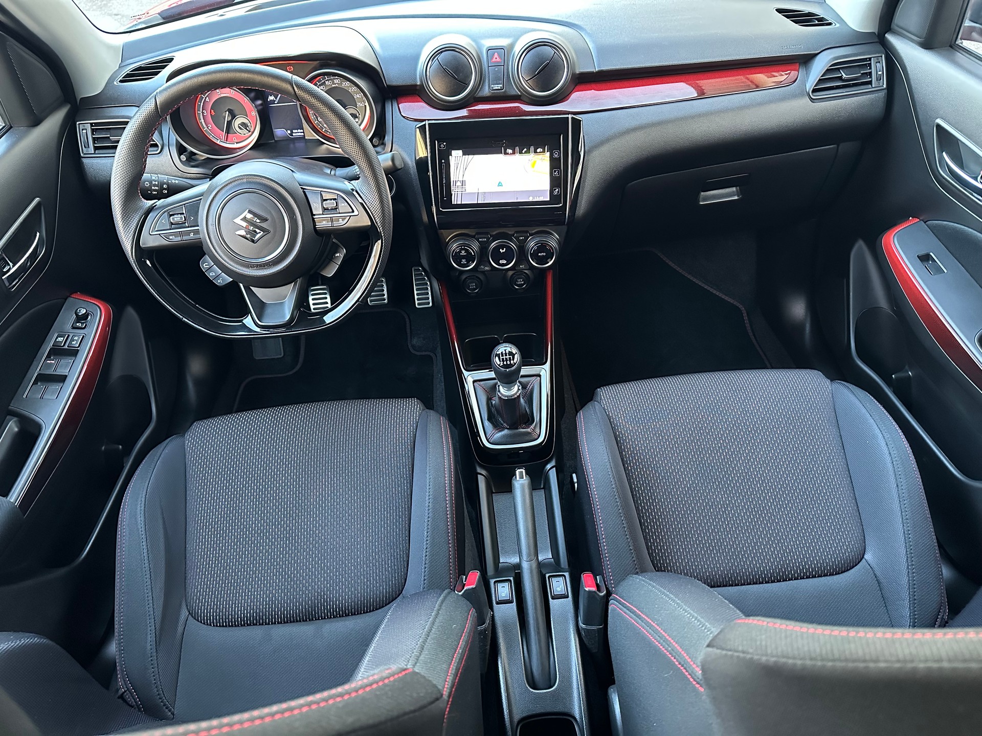 SUZUKI Swift Sport 1.4i 16V Compact Top-image-8