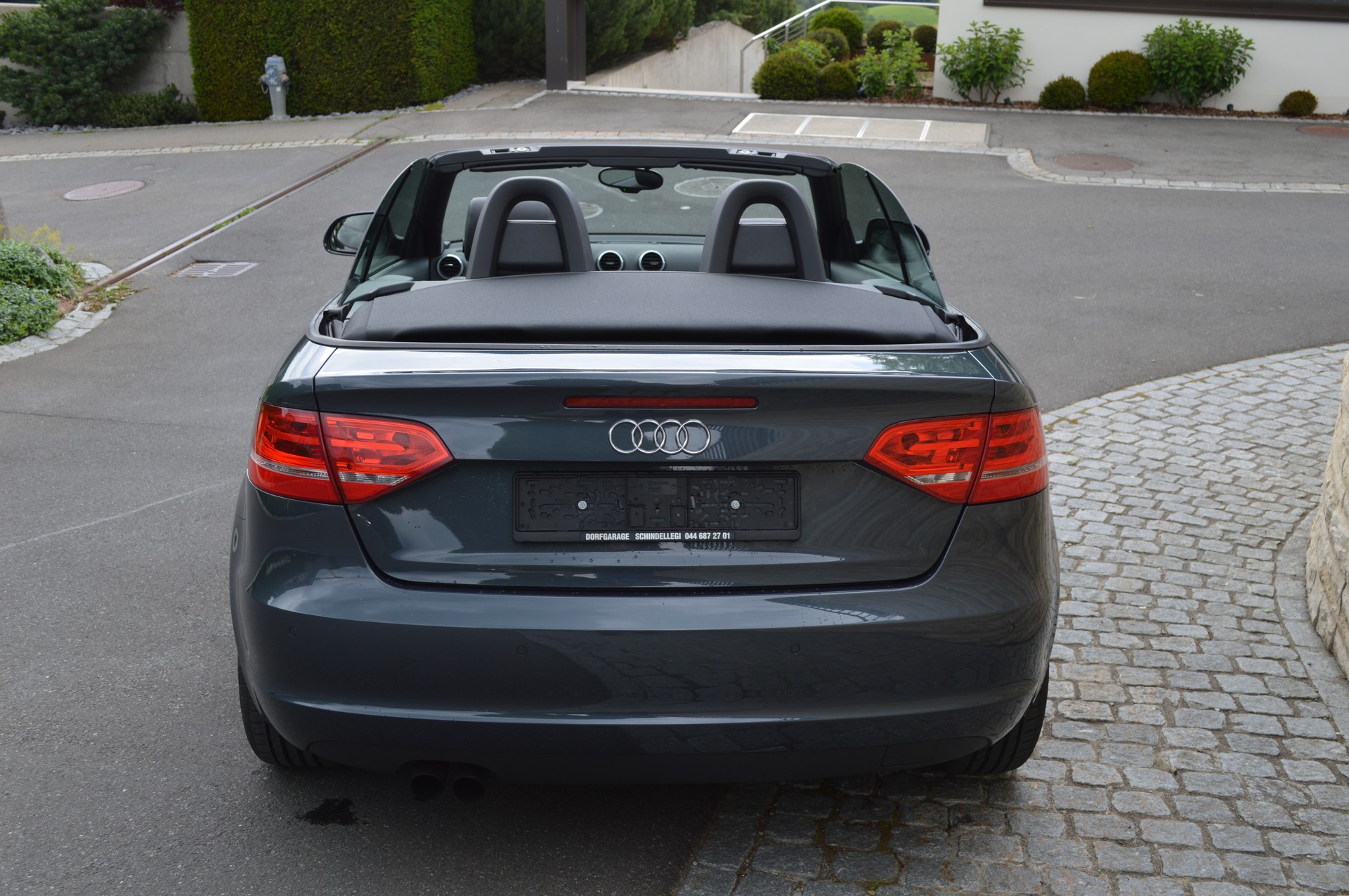 AUDI A3 Cabriolet 1.8 TFSI Attraction-image-3