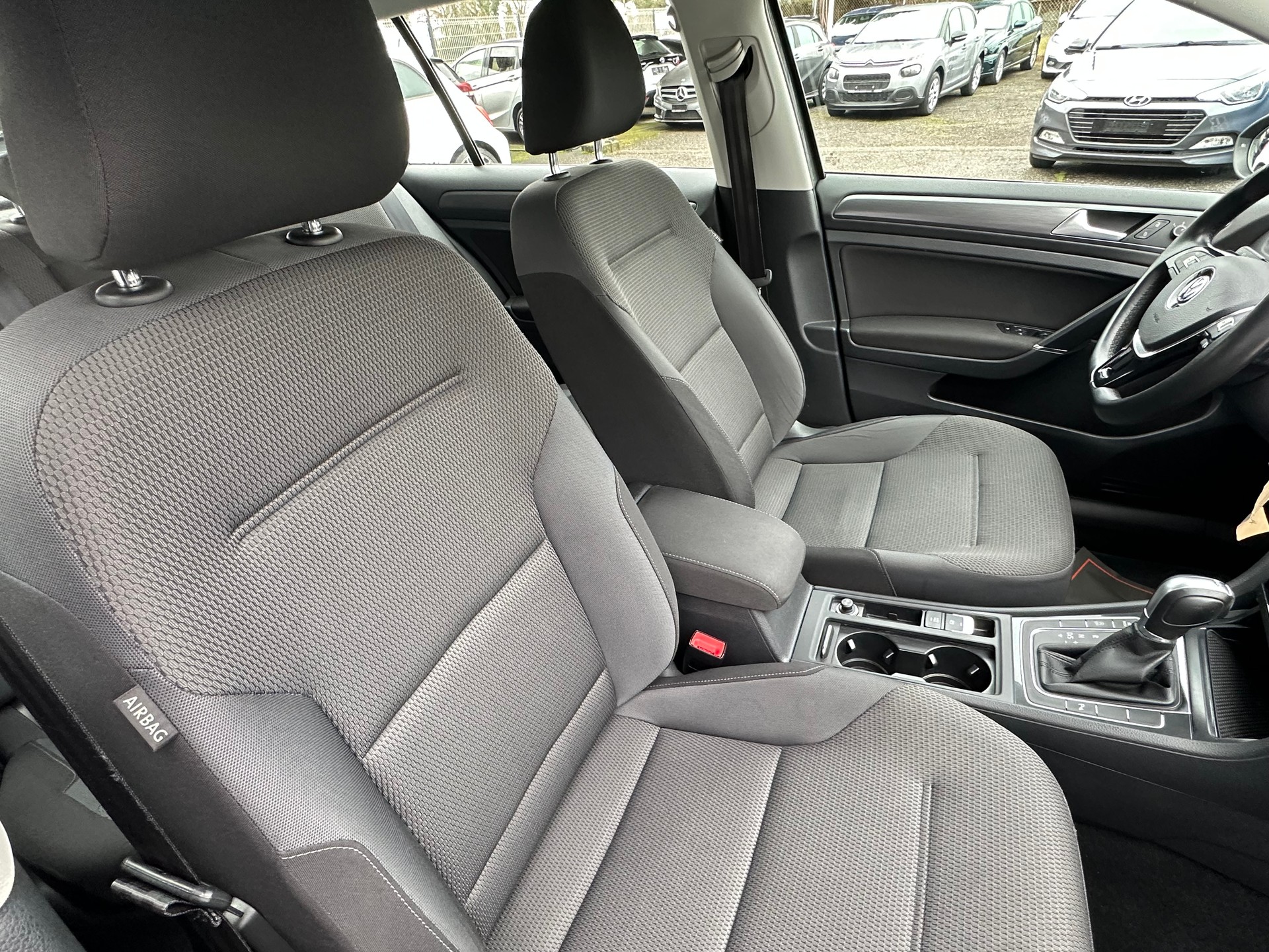 VW Golf 1.4 TSI Comfortline DSG-image-22
