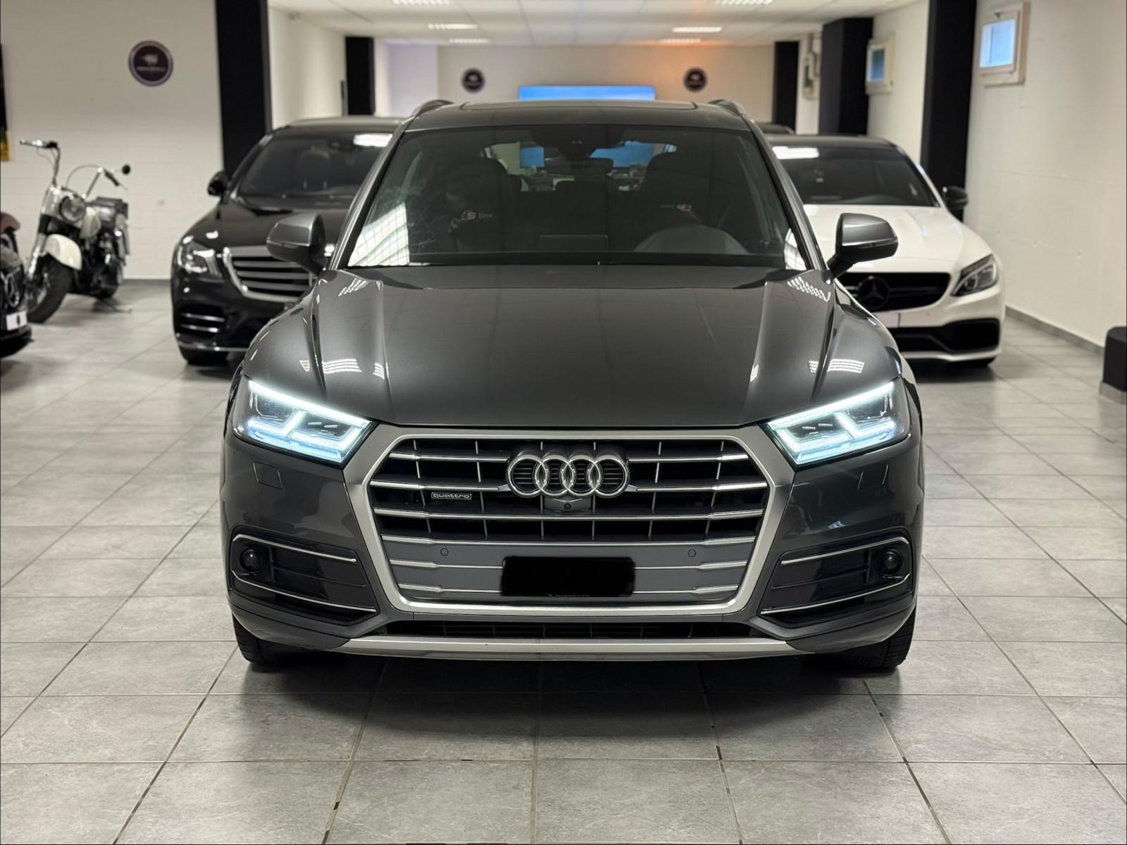 AUDI Q5 45 TFSI sport quattro S-tronic-showroom-element-3