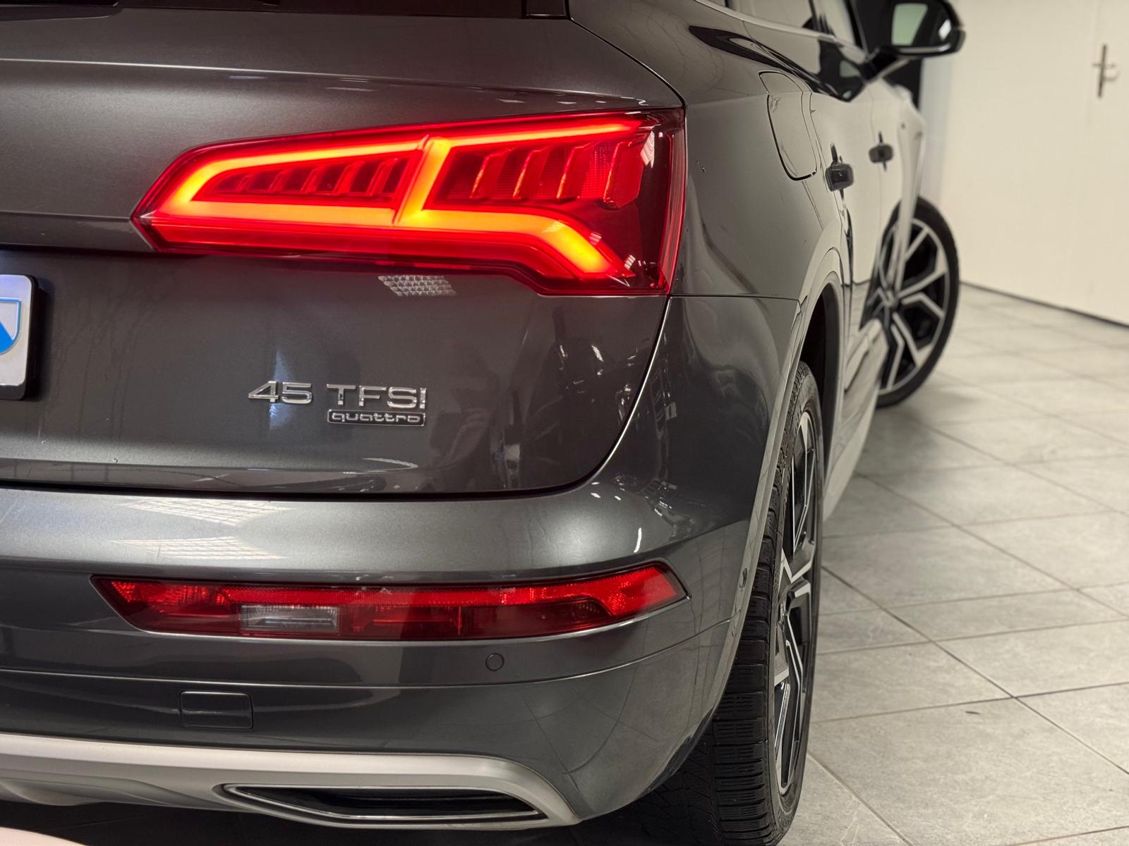 AUDI Q5 45 TFSI sport quattro S-tronic-image-14