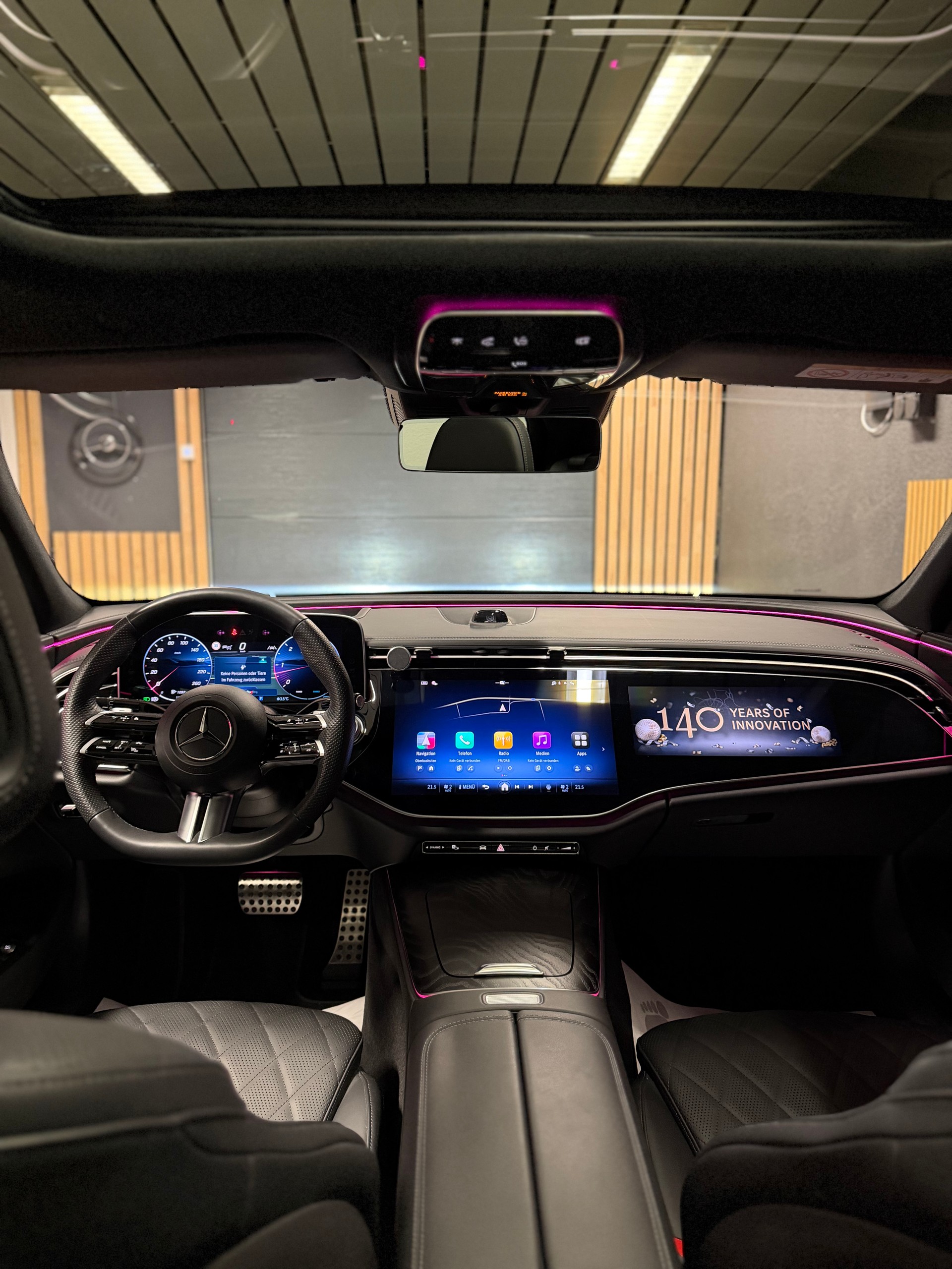 MERCEDES-BENZ E 220 d 4Matic 9G-Tronic-image-6