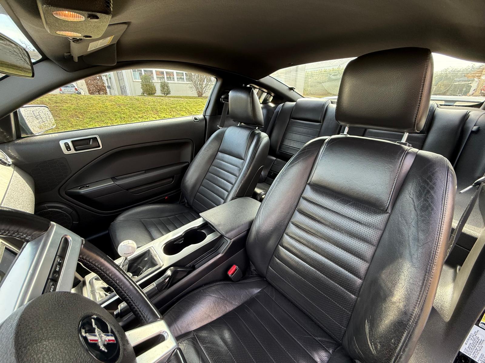FORD Mustang GT-image-11