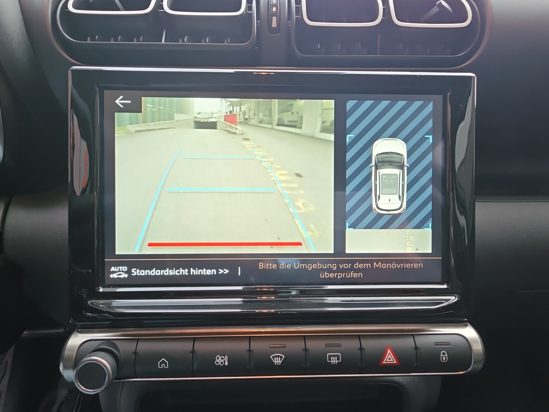 CITROEN C3 Aircross 1.2i PureTech Shine EAT-image-13
