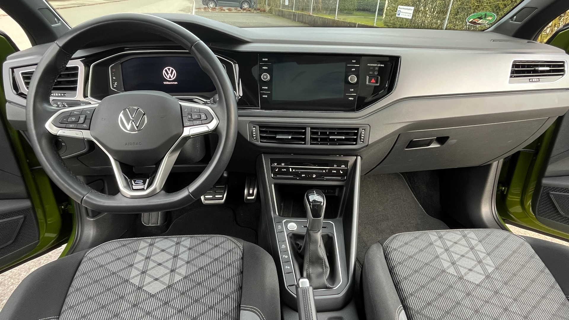 VW Taigo 1.5 TSI R-Line DSG, 149 PS-image-4