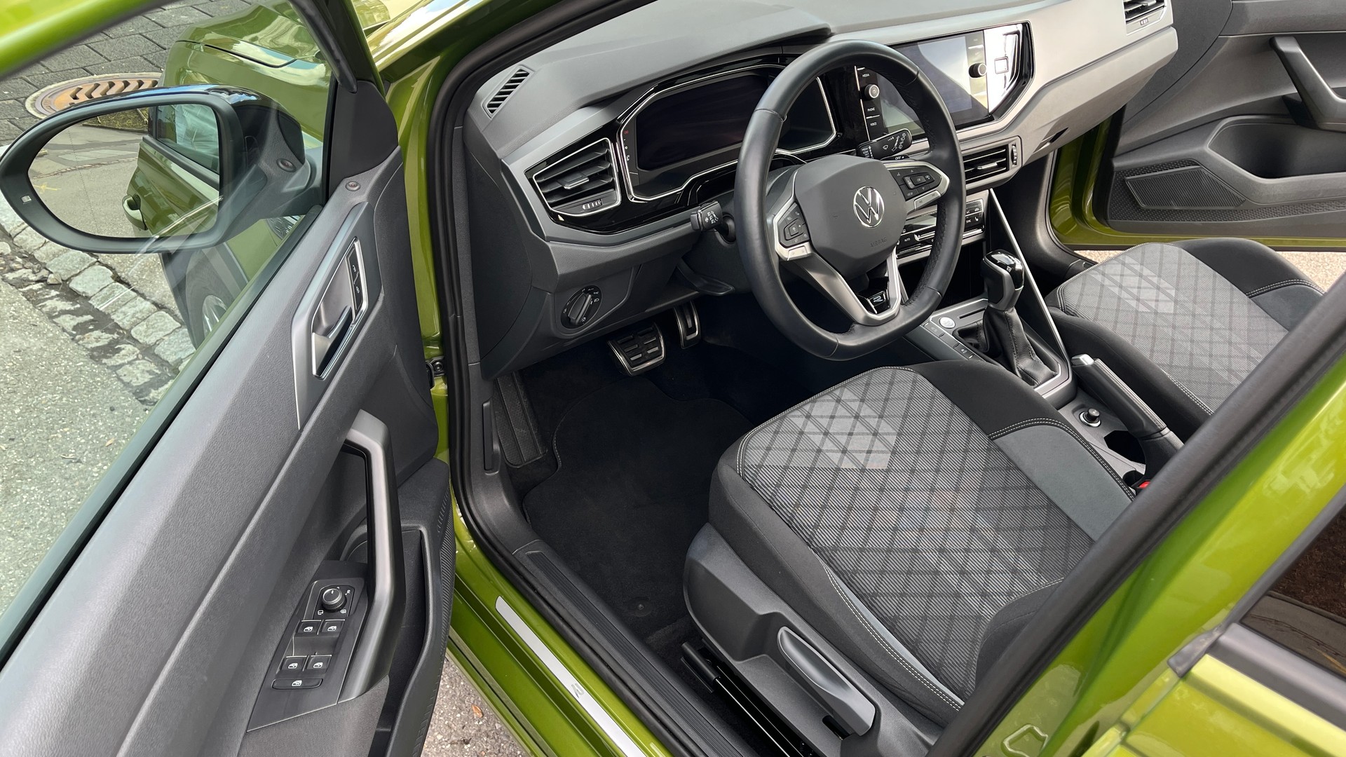 VW Taigo 1.5 TSI R-Line DSG, 149 PS-image-3