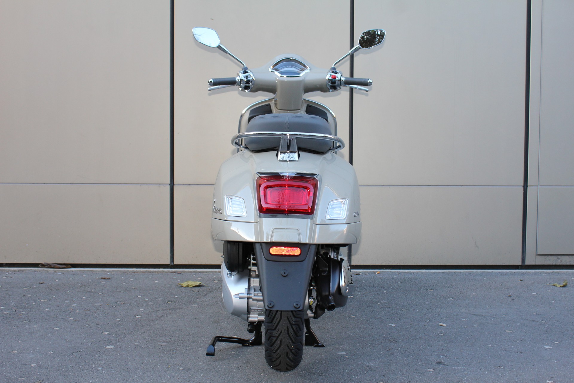 PIAGGIO Vespa GTS 125 RST Euro 5+-image-4