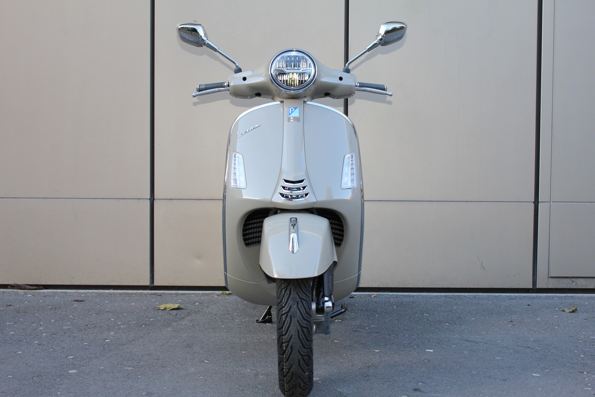 PIAGGIO Vespa GTS 125 RST Euro 5+-image-2