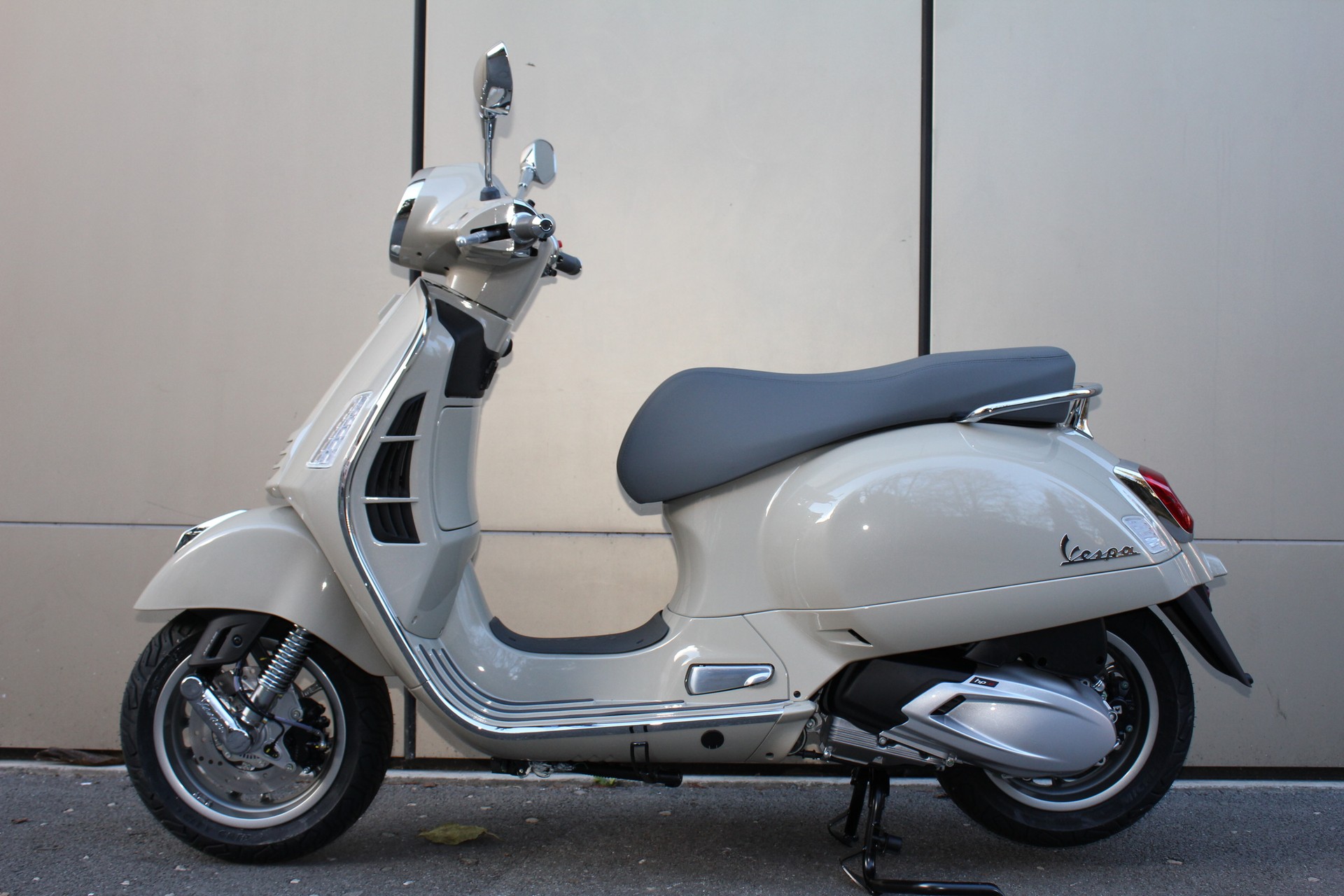 PIAGGIO Vespa GTS 125 RST Euro 5+-image-3
