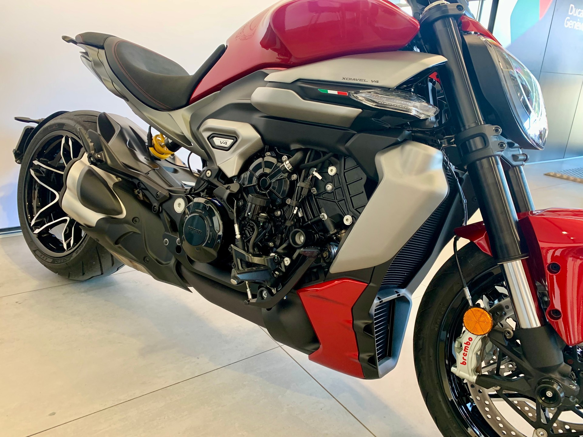 DUCATI X Diavel V4-image-5