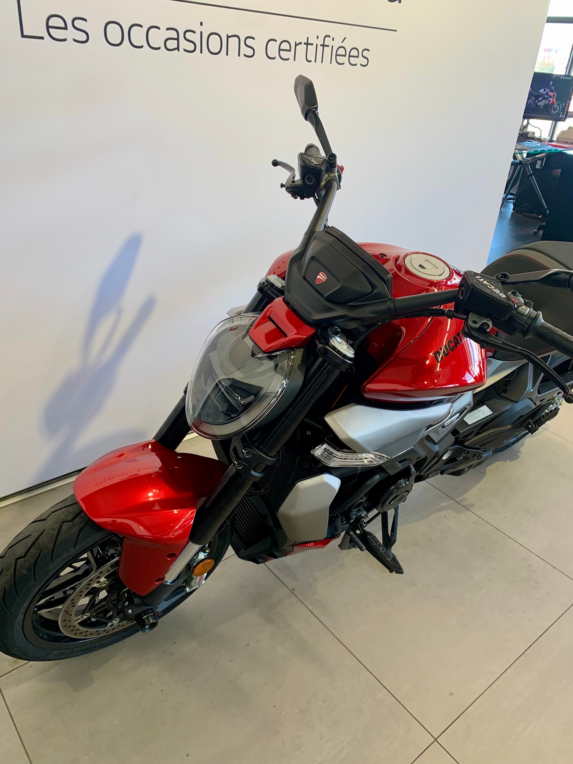 DUCATI X Diavel V4-image-4