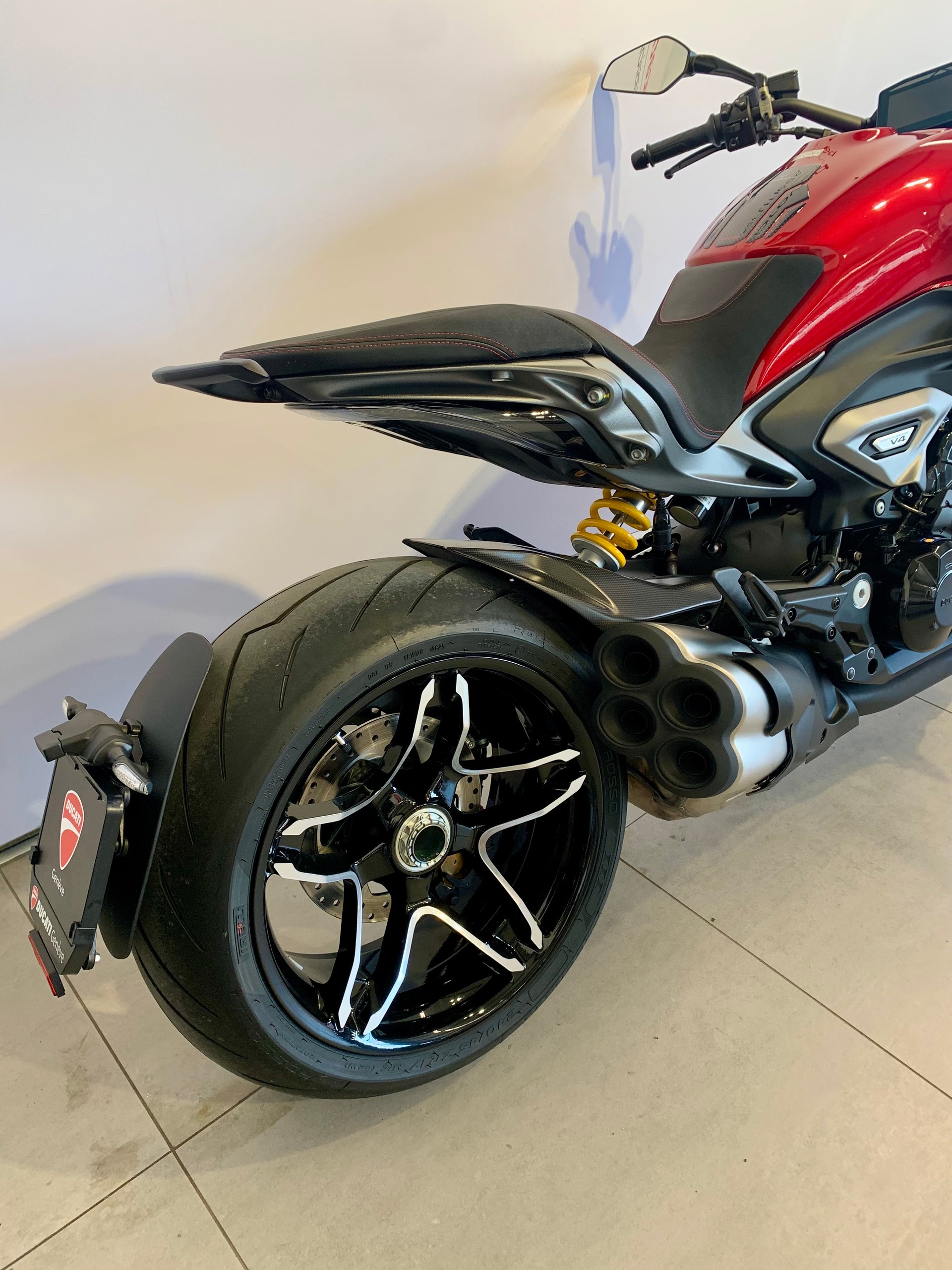 DUCATI X Diavel V4-image-8